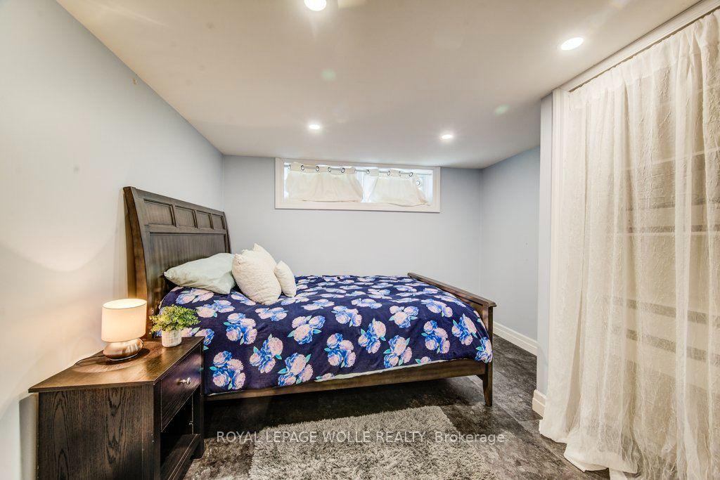Photo 27 of 17 Crestwood Avenue, Kitchener, Uptown Waterloo/North Ward — HOMEH