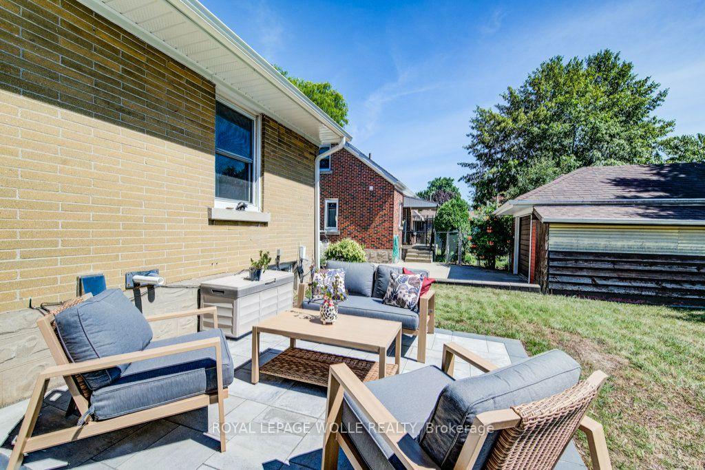 Photo 34 of 17 Crestwood Avenue, Kitchener, Uptown Waterloo/North Ward — HOMEH