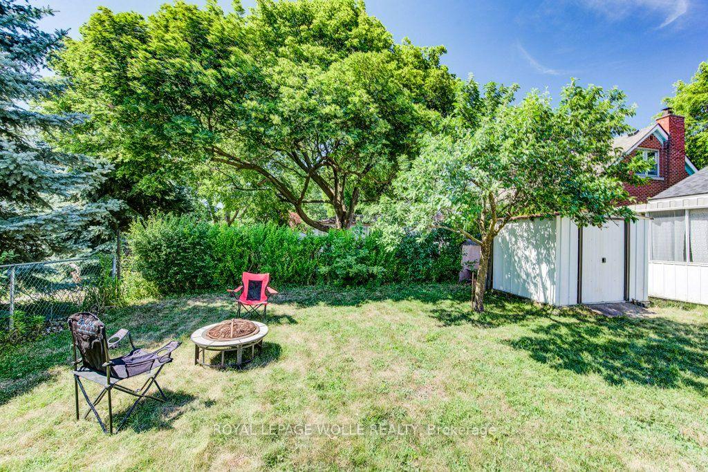 Photo 39 of 17 Crestwood Avenue, Kitchener, Uptown Waterloo/North Ward — HOMEH