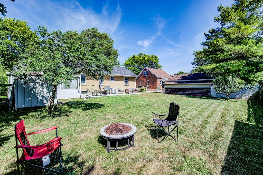 Photo 40 of 17 Crestwood Avenue, Kitchener, Uptown Waterloo/North Ward — HOMEH