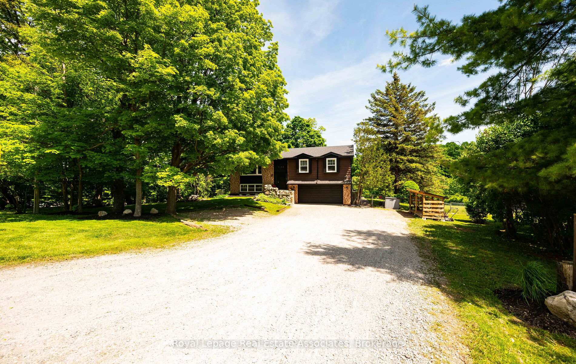 Photo 3 of 7462 15 Side Road, Halton Hills, Rural Esquesing — HOMEH