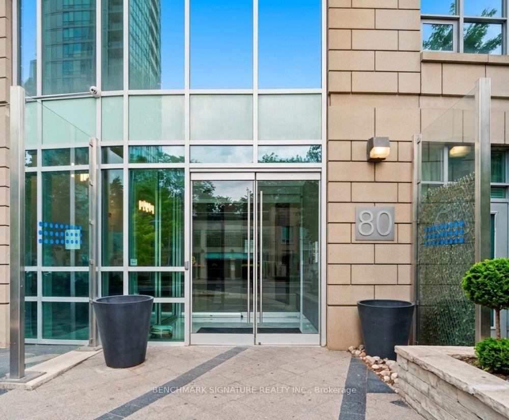 Photo 5 of Unit 1403, 80 Absolute Avenue, Mississauga, City Centre — HOMEH