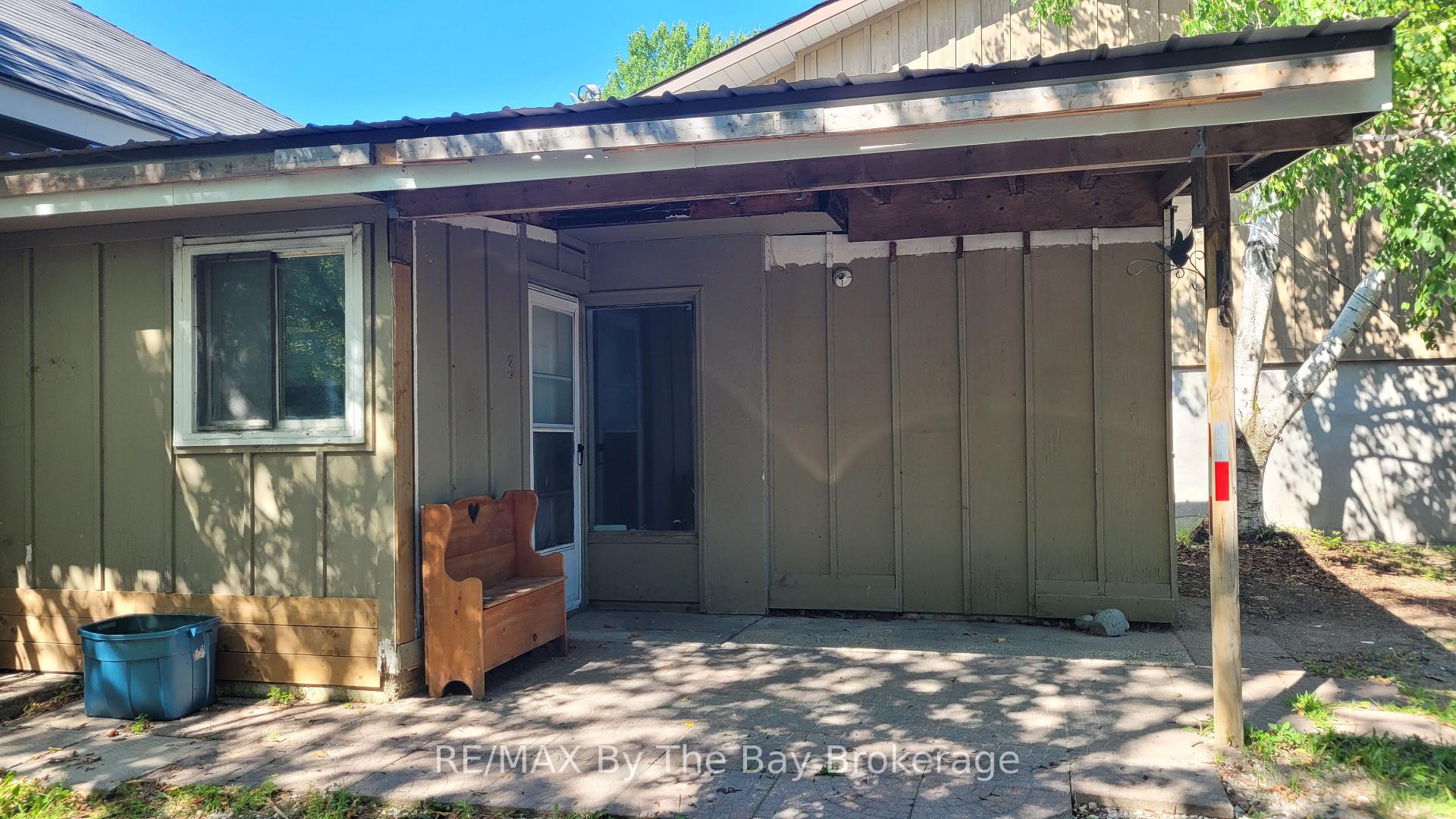 Photo 1 of Unit 3, 835 Mosley Street, Wasaga Beach — HOMEH