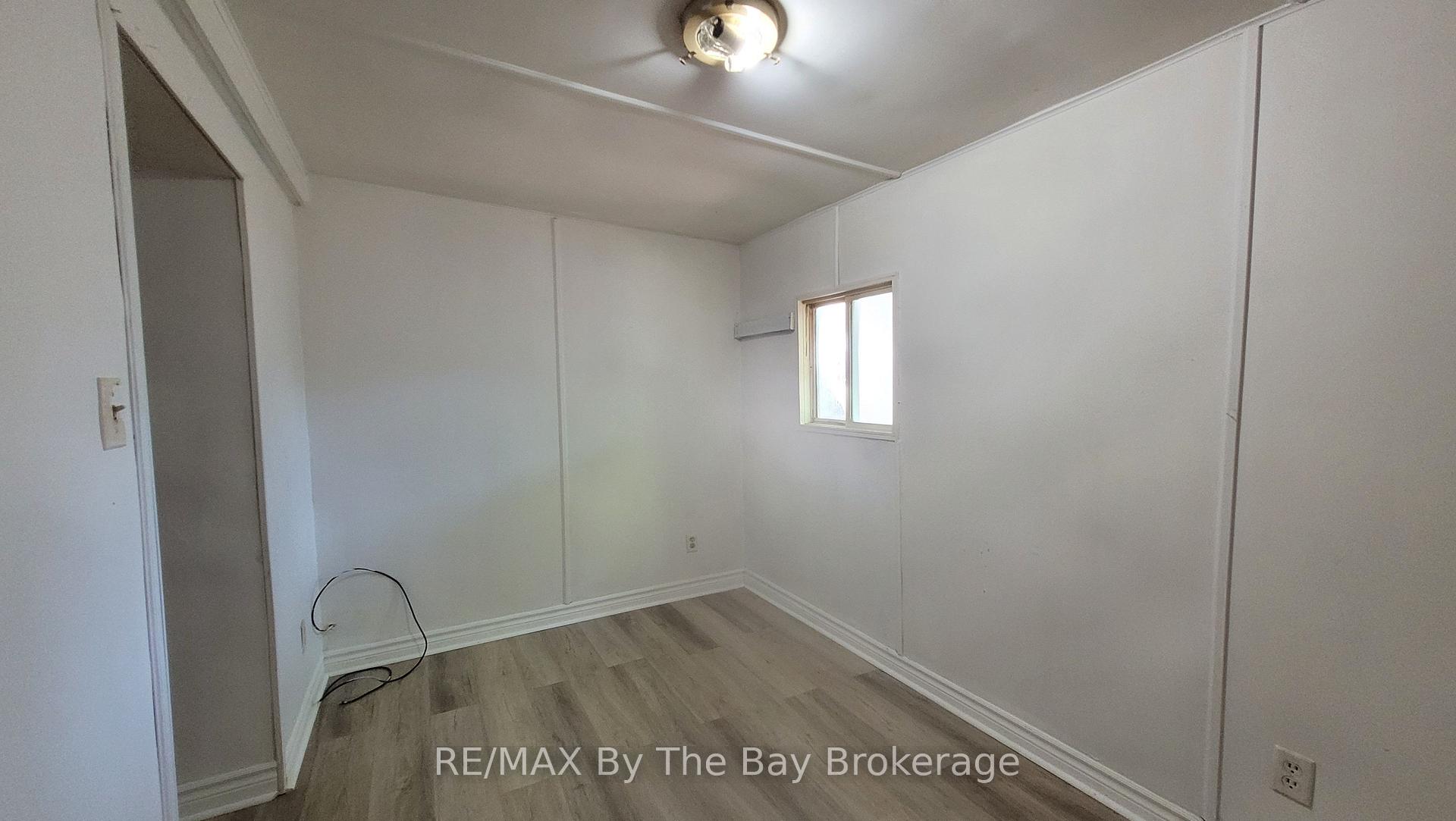 Photo 5 of Unit 3, 835 Mosley Street, Wasaga Beach — HOMEH