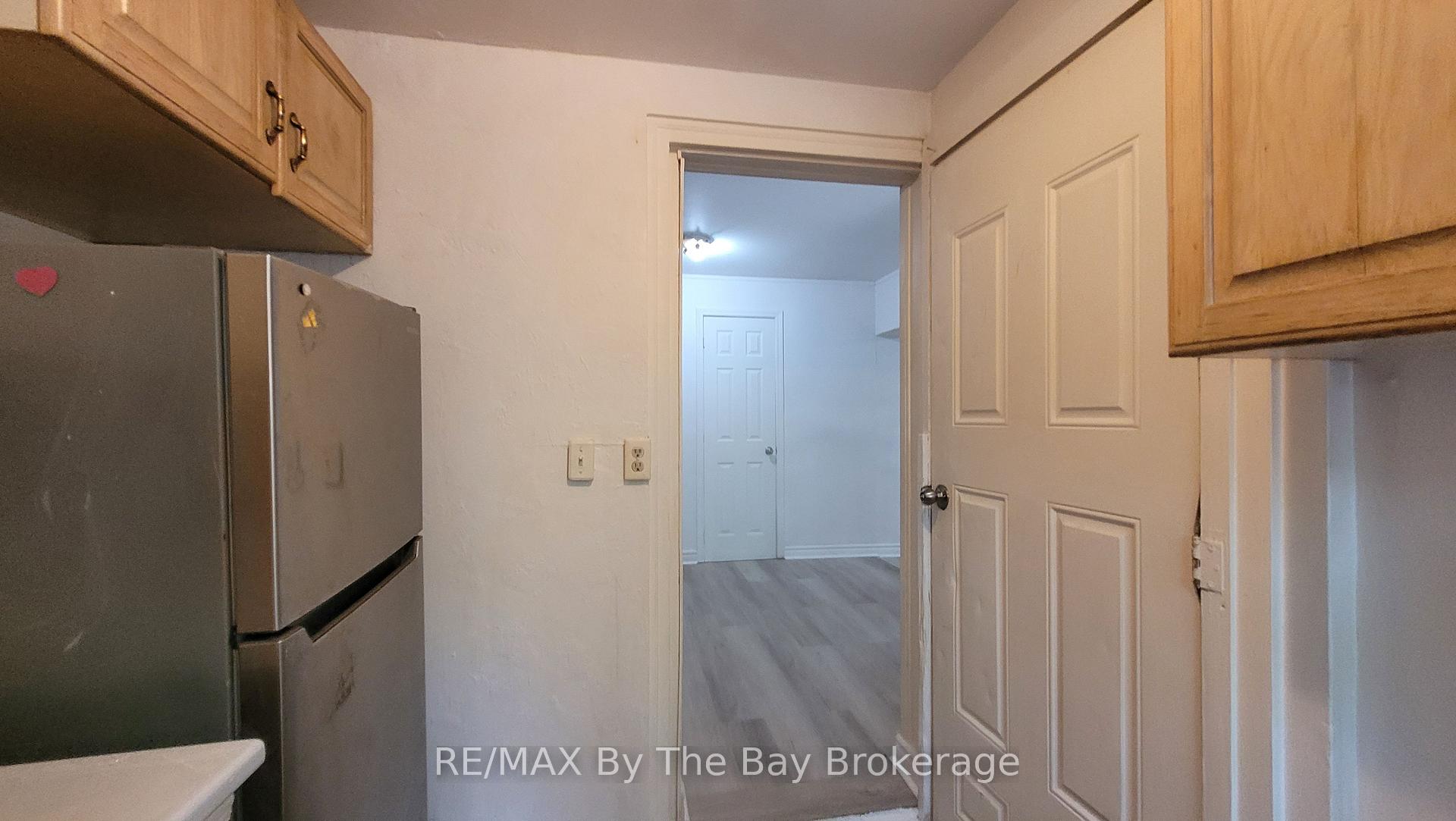 Photo 10 of Unit 3, 835 Mosley Street, Wasaga Beach — HOMEH