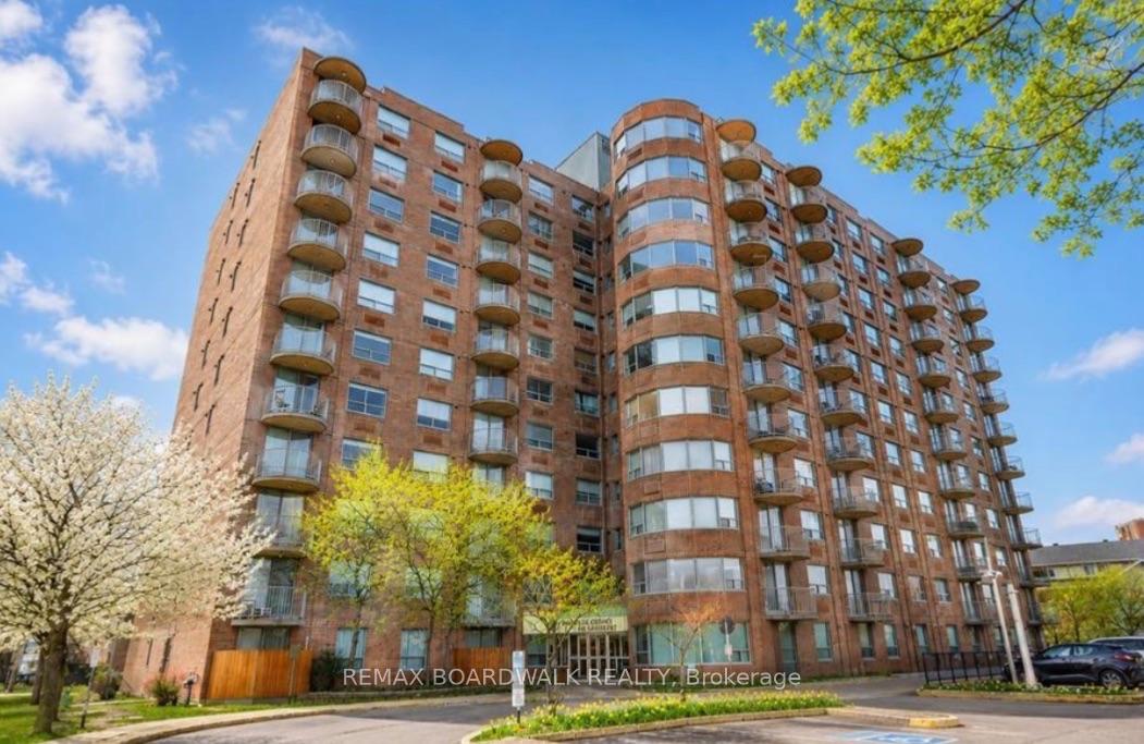 Photo of Unit 1103, 1440 Heron Road