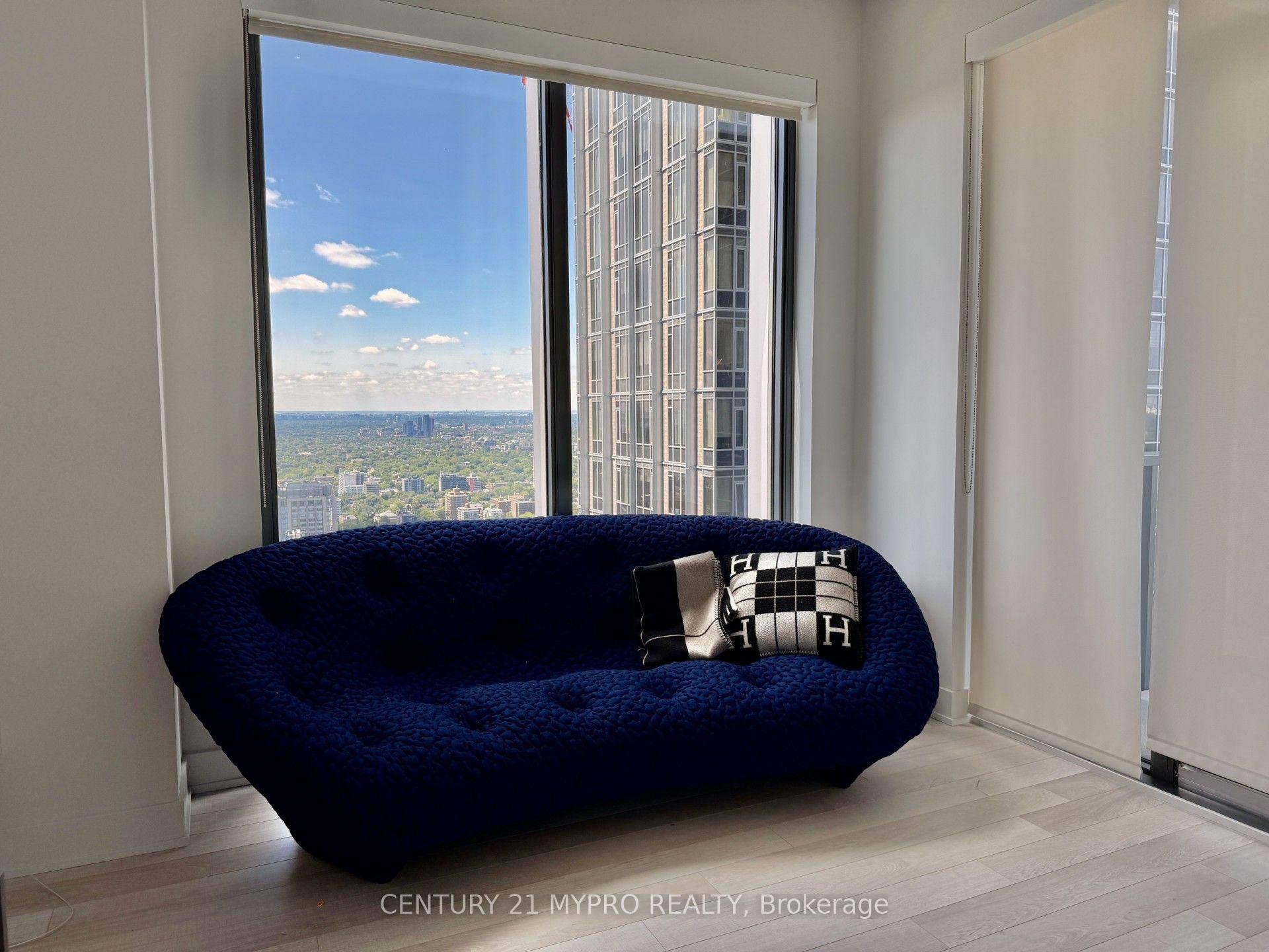 Photo 6 of Unit 4502, 8 Cumberland Street, Toronto, The Annex — HOMEH