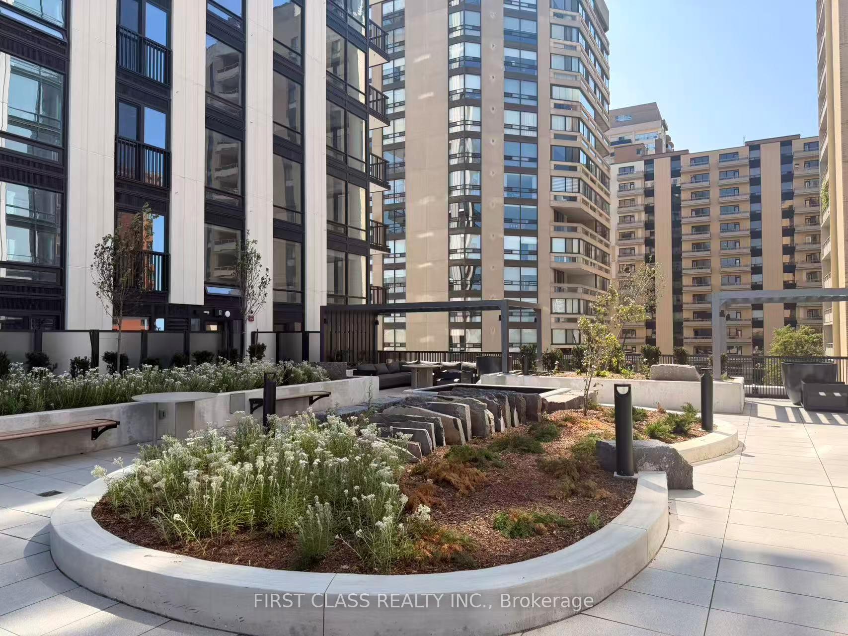 Photo 9 of Unit 522, 91 Montclair Avenue, Toronto, Forest Hill South — HOMEH