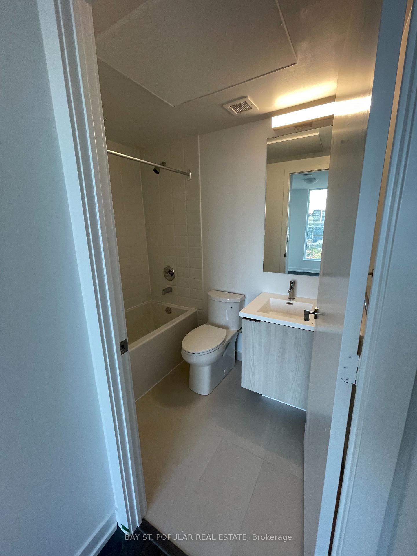 Photo 8 of Unit 2508, 203 College Street, Toronto, Kensington-Chinatown — HOMEH