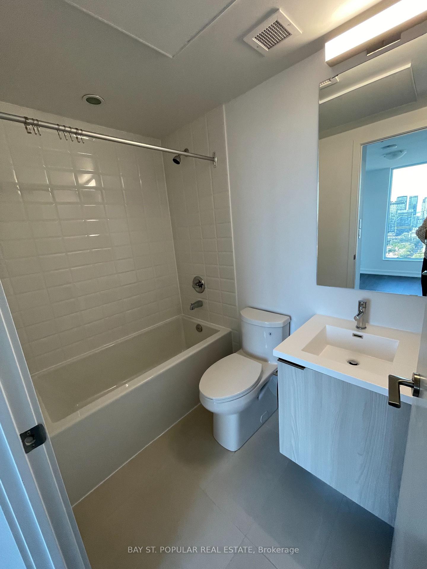 Photo 9 of Unit 2508, 203 College Street, Toronto, Kensington-Chinatown — HOMEH