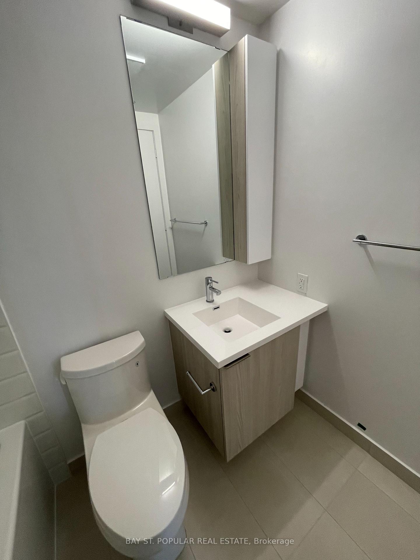 Photo 11 of Unit 2508, 203 College Street, Toronto, Kensington-Chinatown — HOMEH
