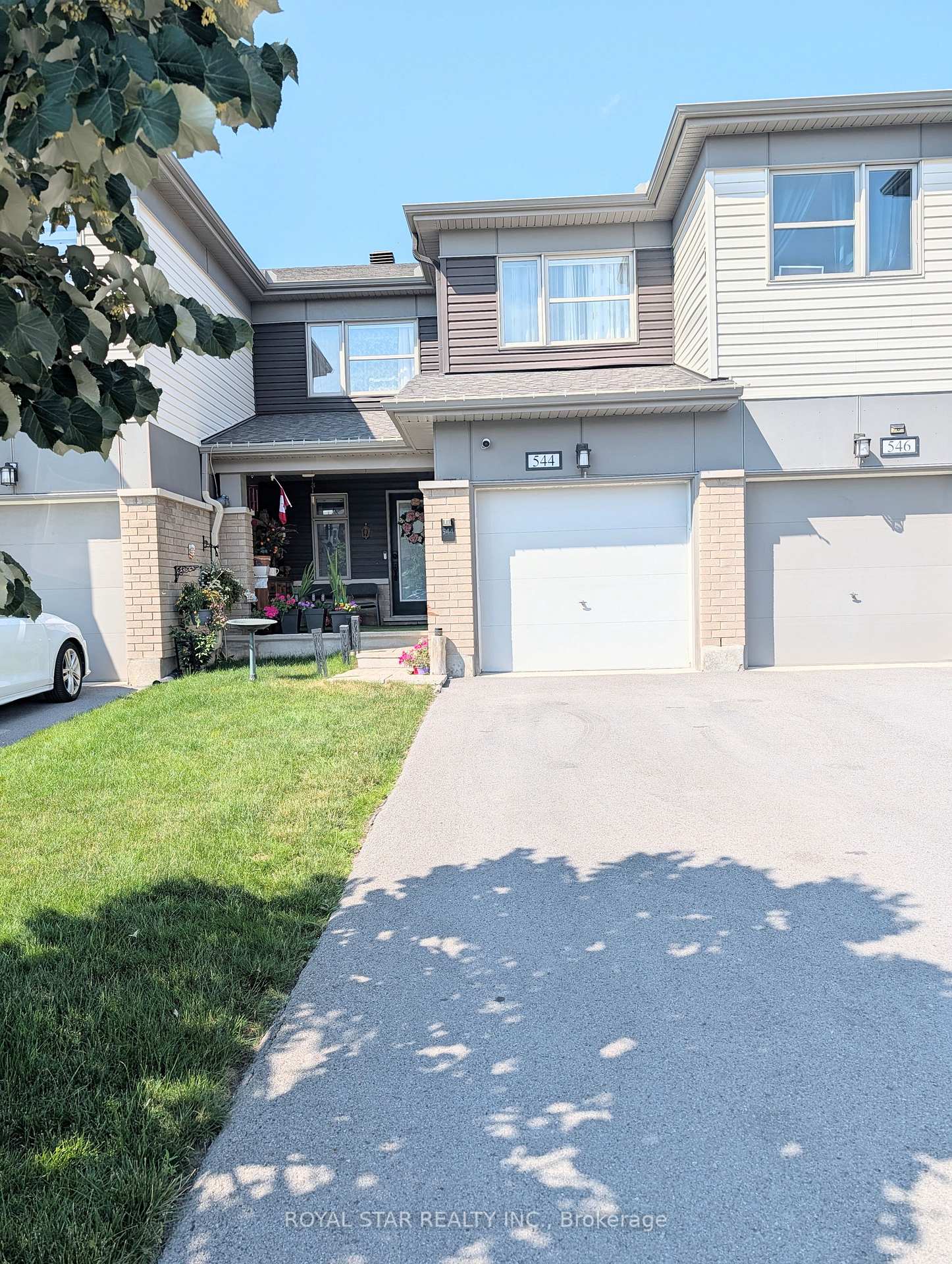 Photo 1 of 544 Roundleaf Way, Ottawa, Kanata - Emerald Meadows/Trailwest — HOMEH