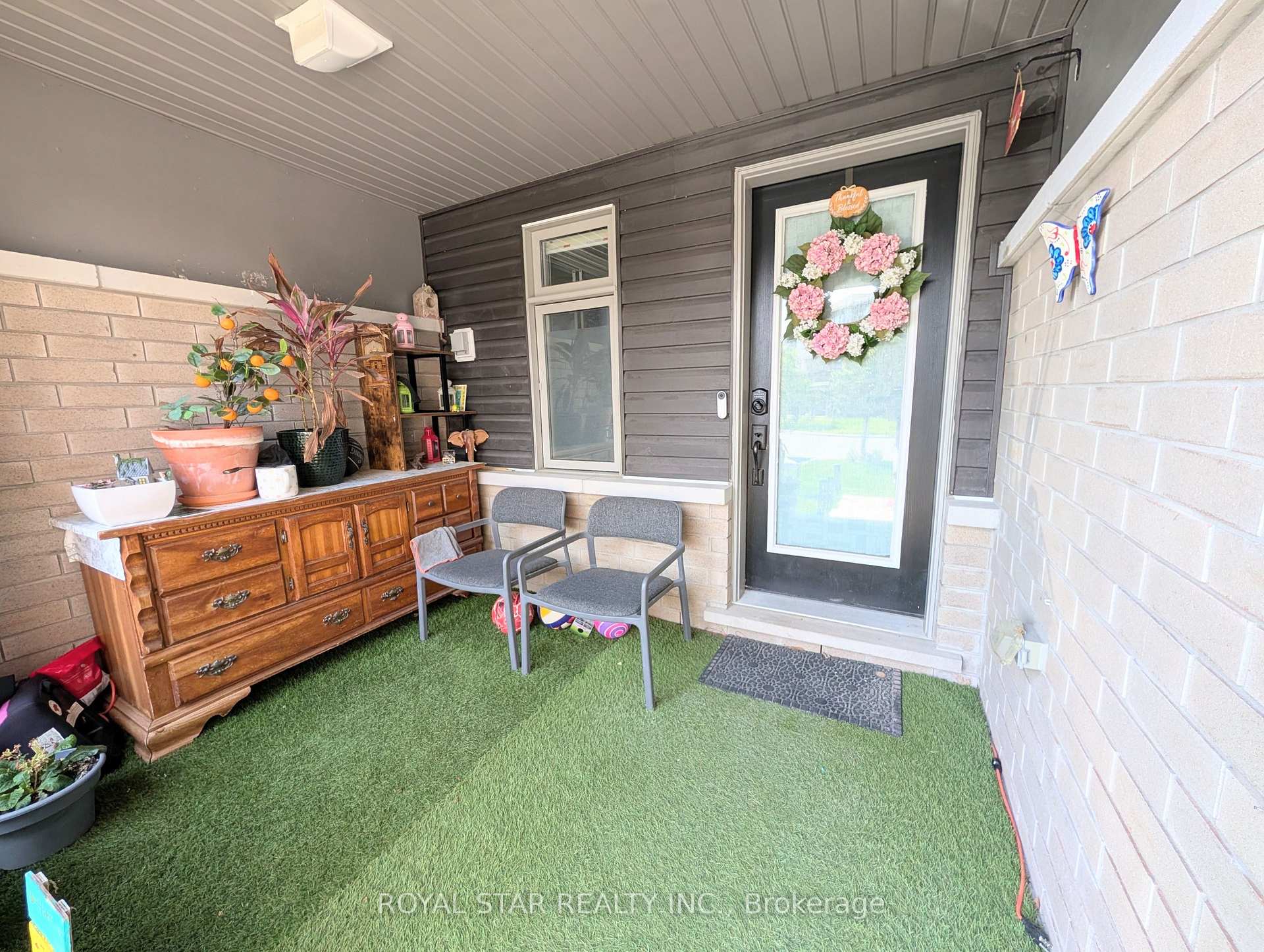 Photo 2 of 544 Roundleaf Way, Ottawa, Kanata - Emerald Meadows/Trailwest — HOMEH