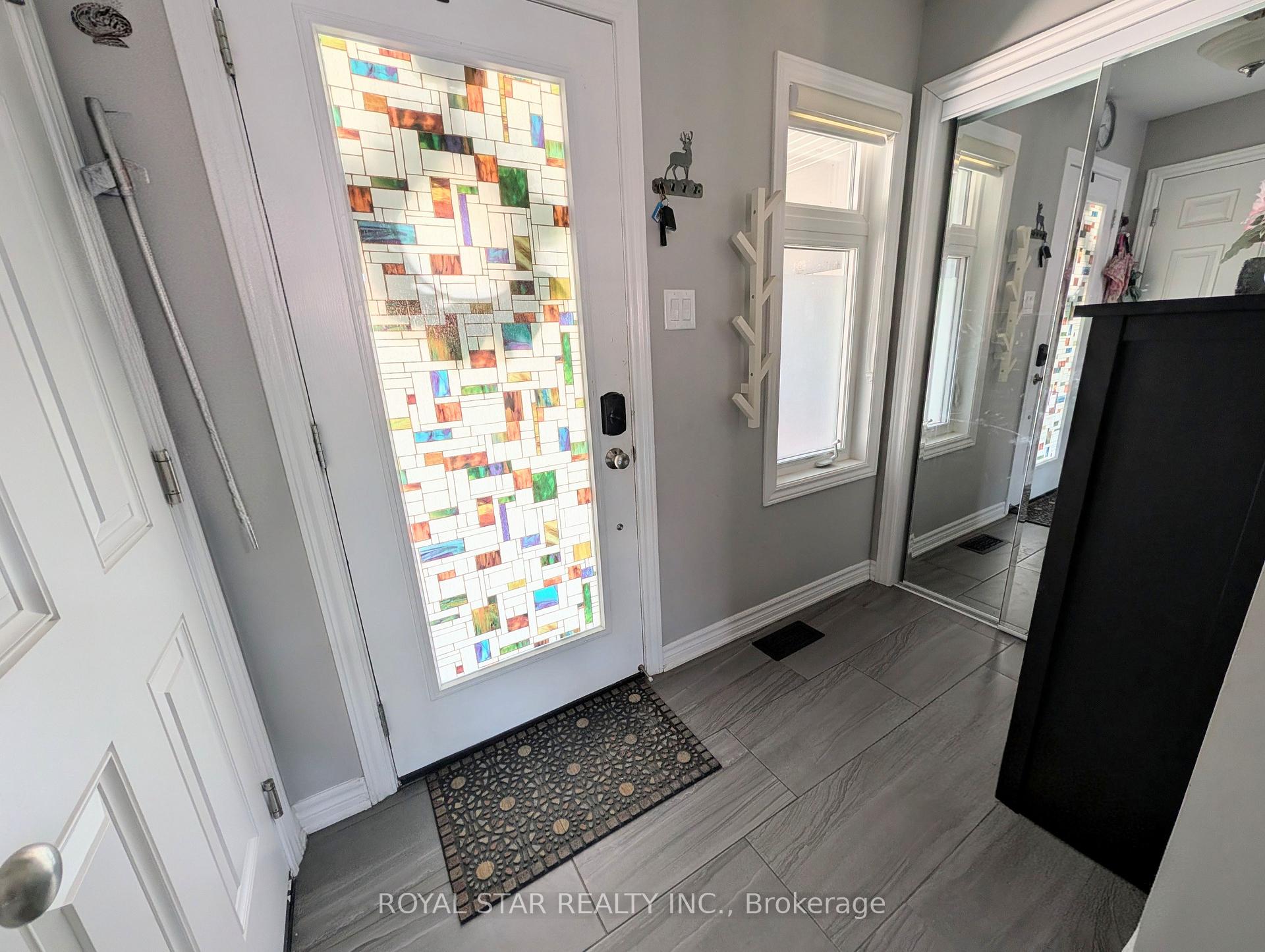Photo 3 of 544 Roundleaf Way, Ottawa, Kanata - Emerald Meadows/Trailwest — HOMEH