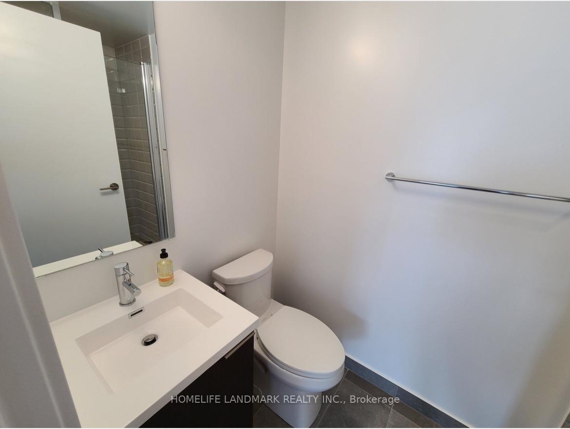 Photo 2 of Unit 2004, 203 College Street, Toronto, Kensington-Chinatown — HOMEH