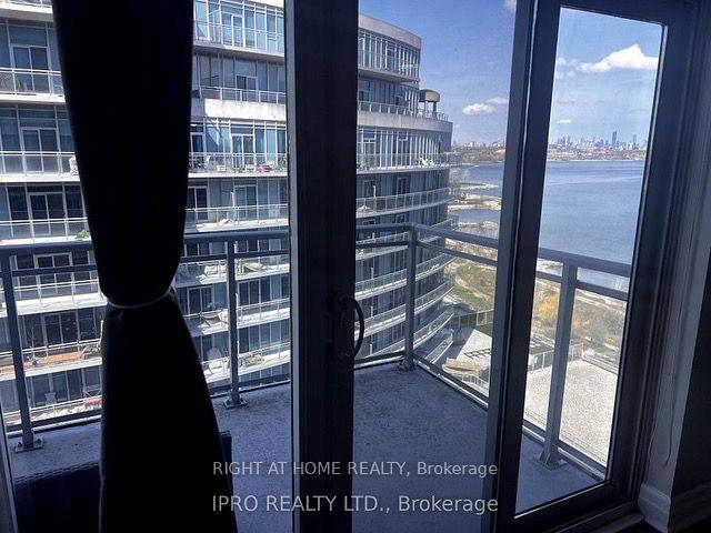 Photo 13 of 58 Marine Parade Drive, Etobicoke, Mimico — HOMEH