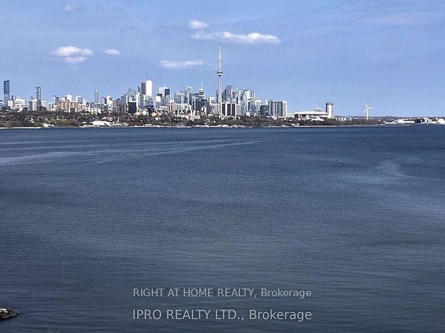 Photo 17 of 58 Marine Parade Drive, Etobicoke, Mimico — HOMEH