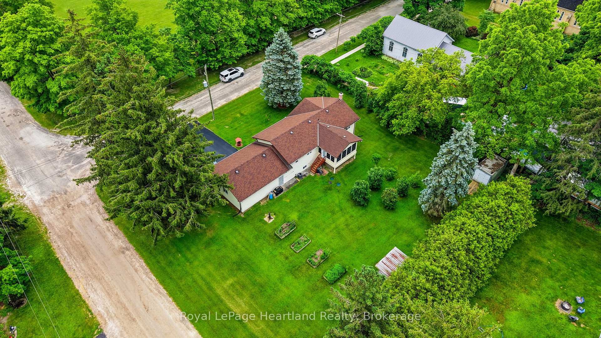 Photo 35 of 947 Caroline Street, West Grey — HOMEH