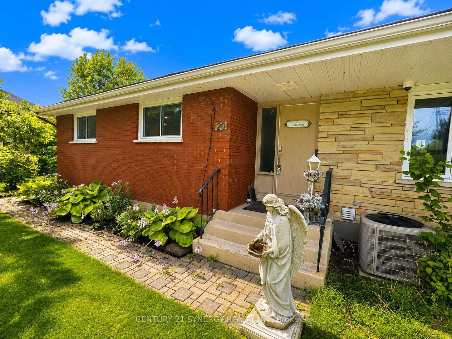 Photo 5 of 26 Turtleback Way, Ottawa, Stittsville (South) — HOMEH