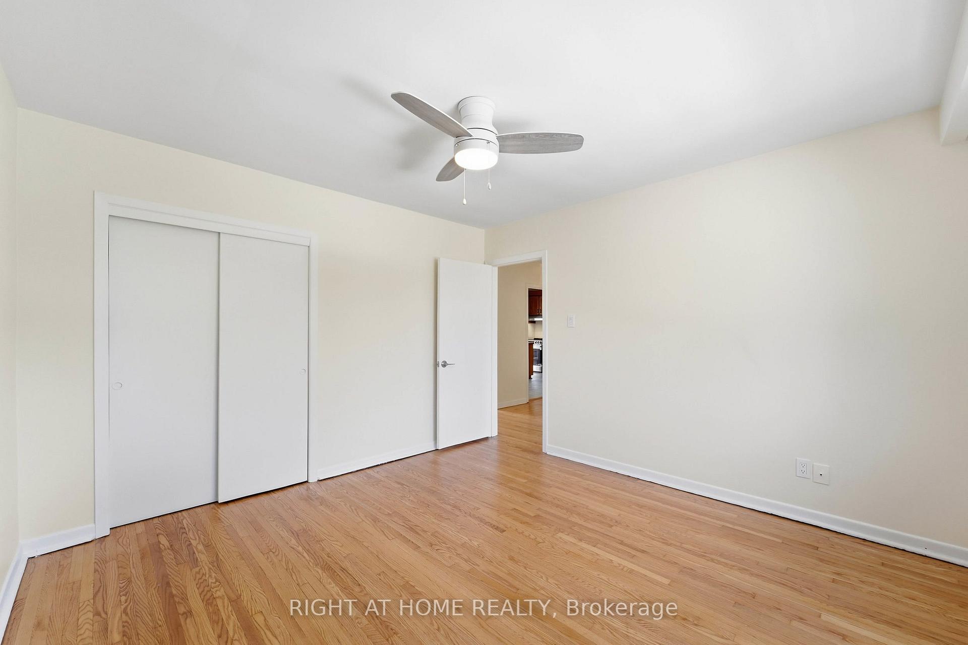 Photo 14 of 3 Carlis Place, Mississauga, Port Credit — HOMEH