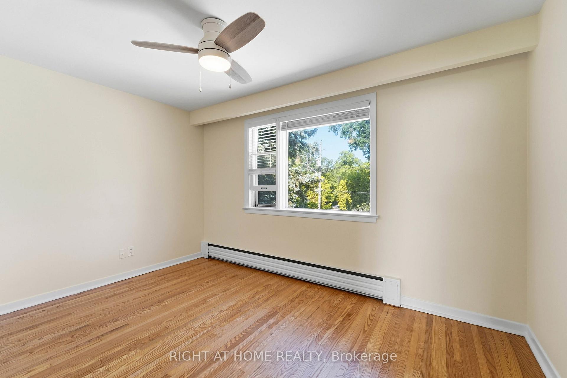 Photo 15 of 3 Carlis Place, Mississauga, Port Credit — HOMEH