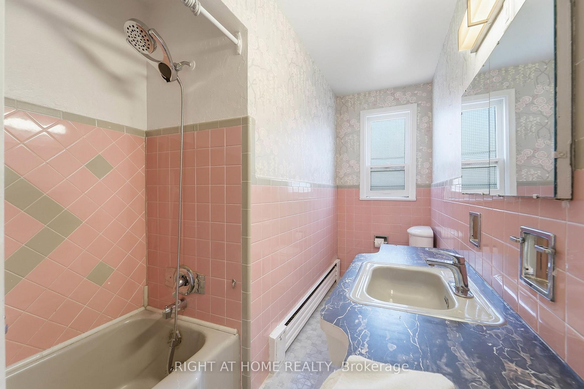 Photo 17 of 3 Carlis Place, Mississauga, Port Credit — HOMEH