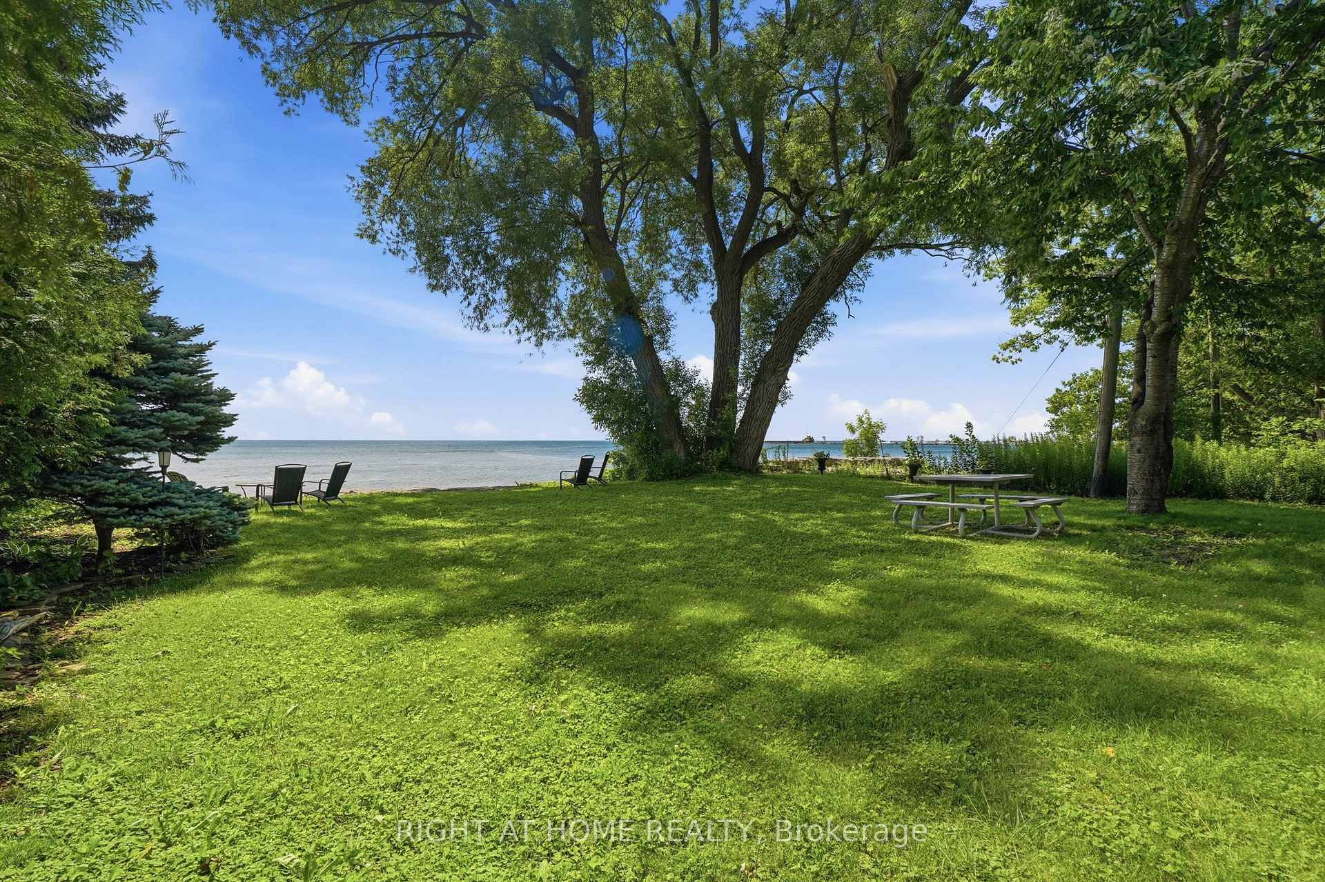 Photo 20 of 3 Carlis Place, Mississauga, Port Credit — HOMEH