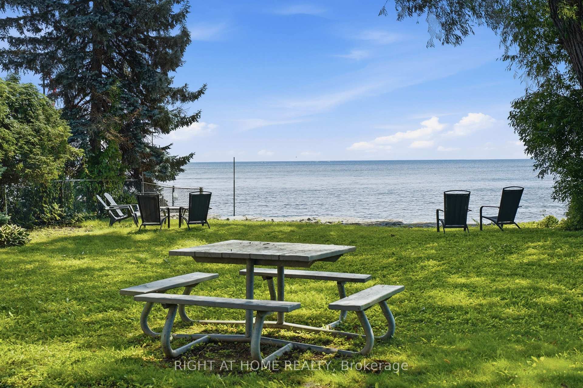 Photo 21 of 3 Carlis Place, Mississauga, Port Credit — HOMEH