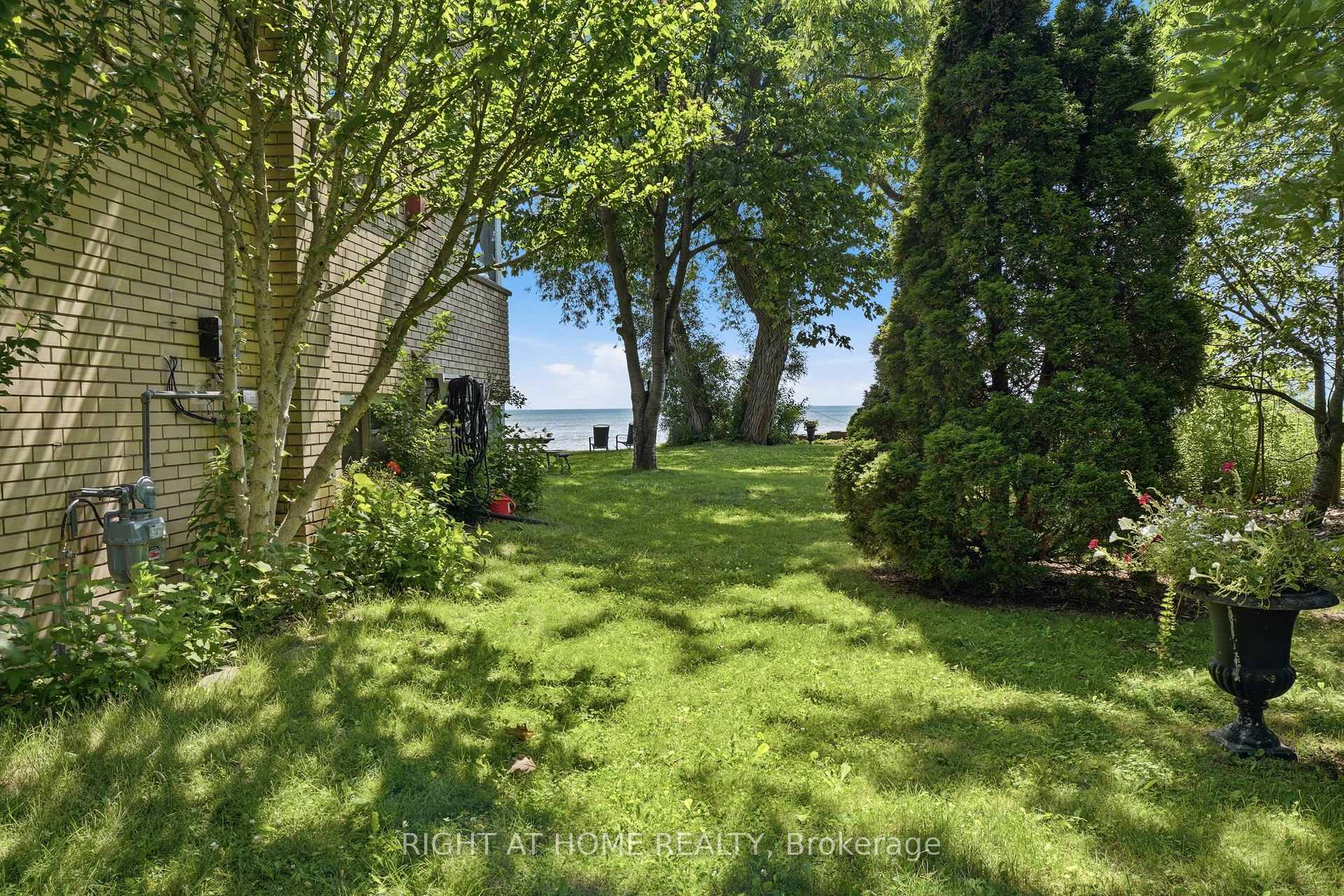 Photo 23 of 3 Carlis Place, Mississauga, Port Credit — HOMEH