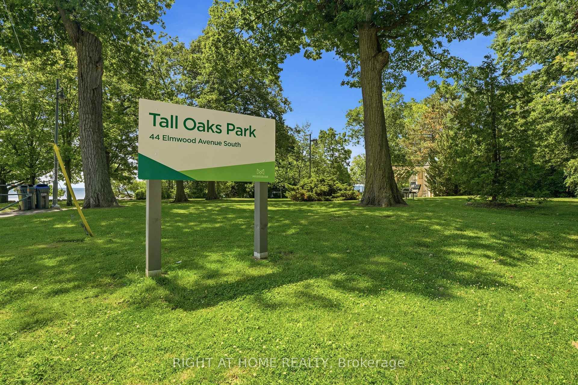 Photo 24 of 3 Carlis Place, Mississauga, Port Credit — HOMEH