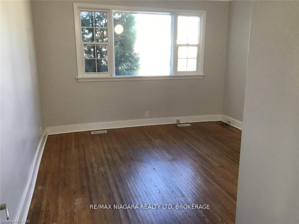 Photo 11 of Unit main floor, 3 Greenlaw Place, St. Catharines, Downtown — HOMEH