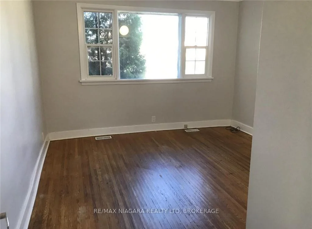 Photo 12 of Unit main floor, 3 Greenlaw Place, St. Catharines, Downtown — HOMEH