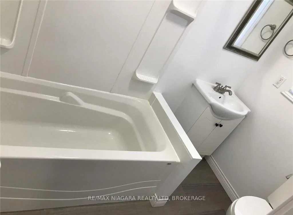 Photo 14 of Unit main floor, 3 Greenlaw Place, St. Catharines, Downtown — HOMEH