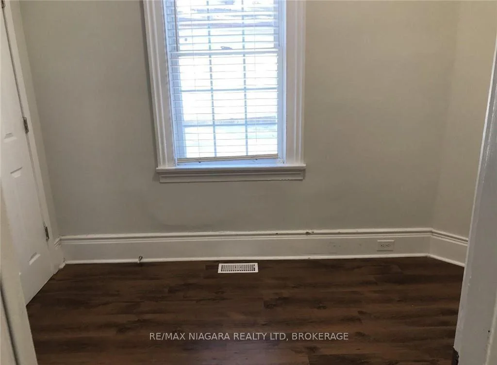 Photo 16 of Unit main floor, 3 Greenlaw Place, St. Catharines, Downtown — HOMEH