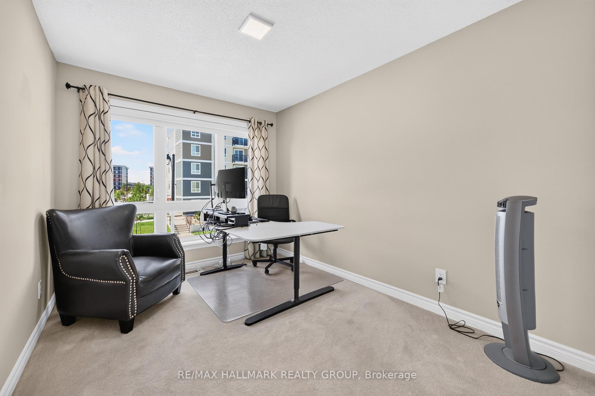 Photo 13 of 399 Livery Street, Ottawa, Kanata - Emerald Meadows/Trailwest — HOMEH