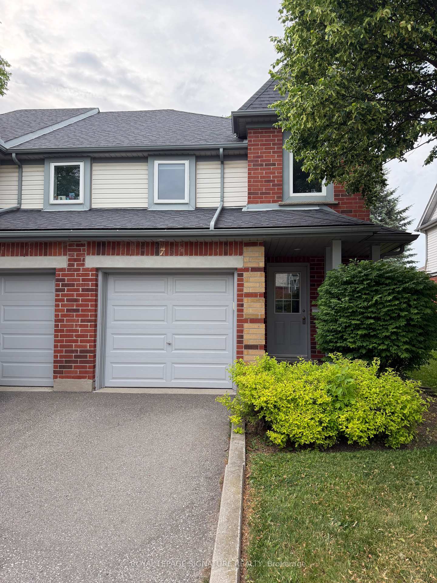 Photo 2 of Unit 7, 920 Edinburgh Road S, Guelph, Kortright West — HOMEH
