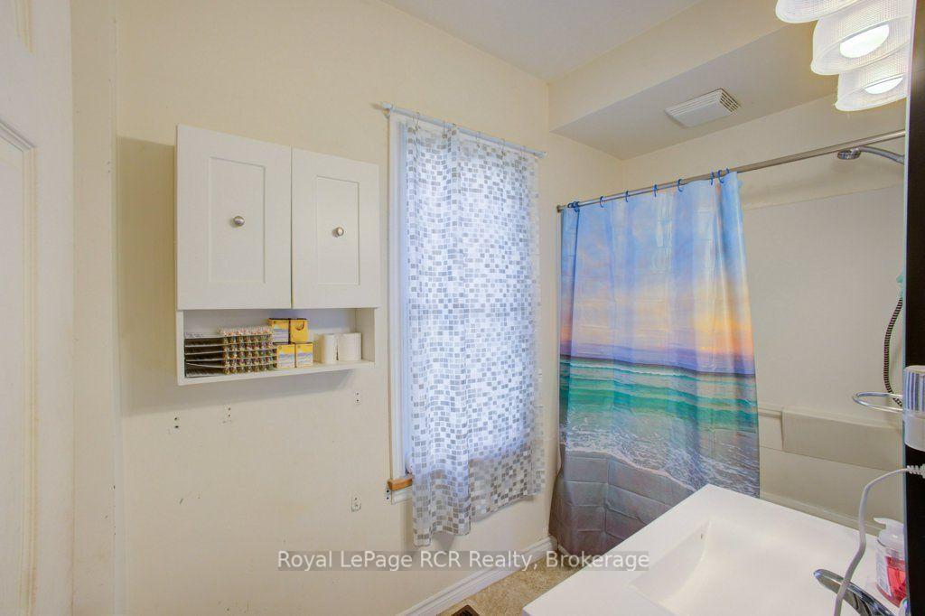 Photo 12 of 330 York Street, Minto — HOMEH