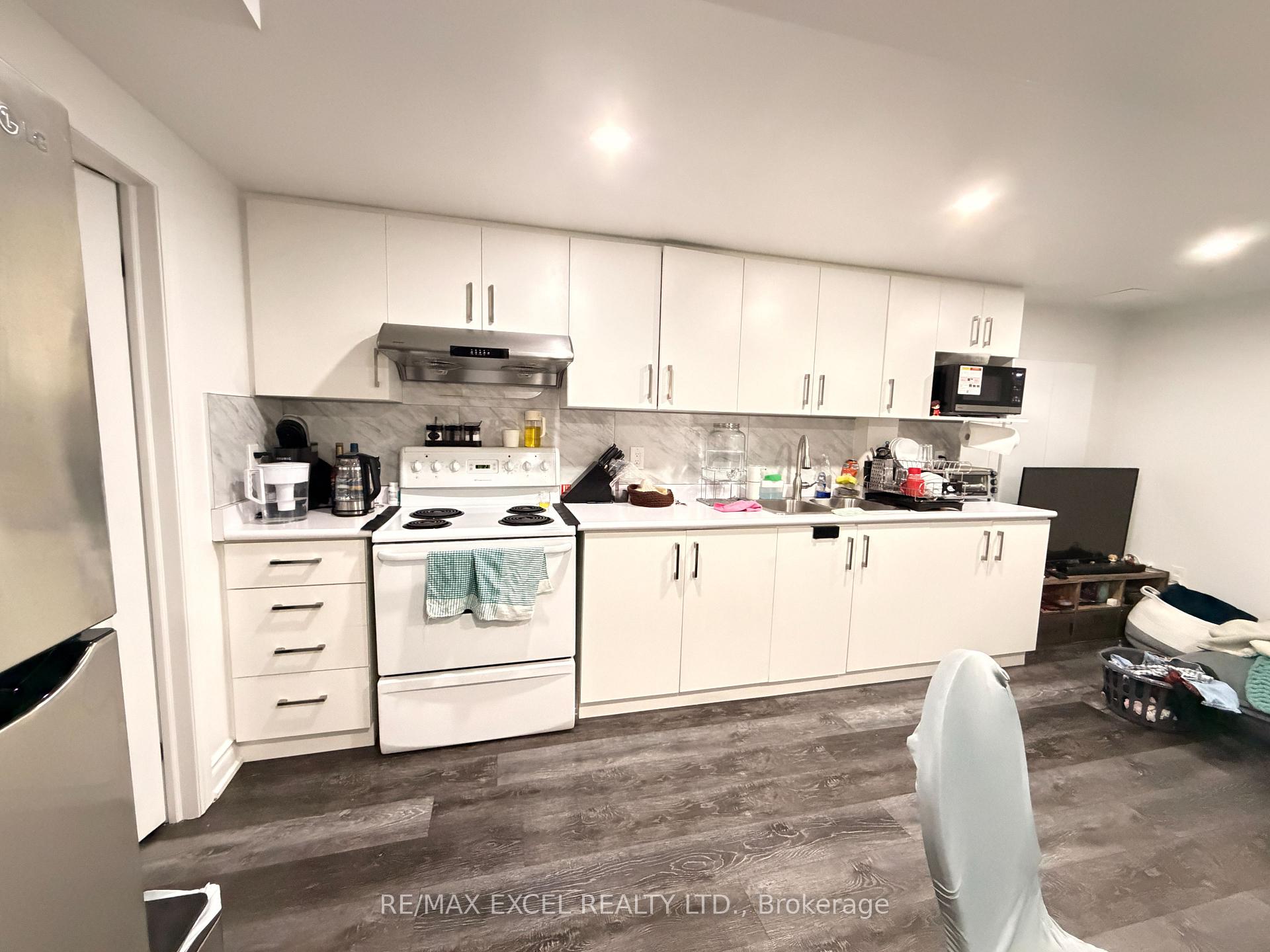 Photo 3 of Unit BSMT, 392 Elson Street, Markham, Cedarwood — HOMEH