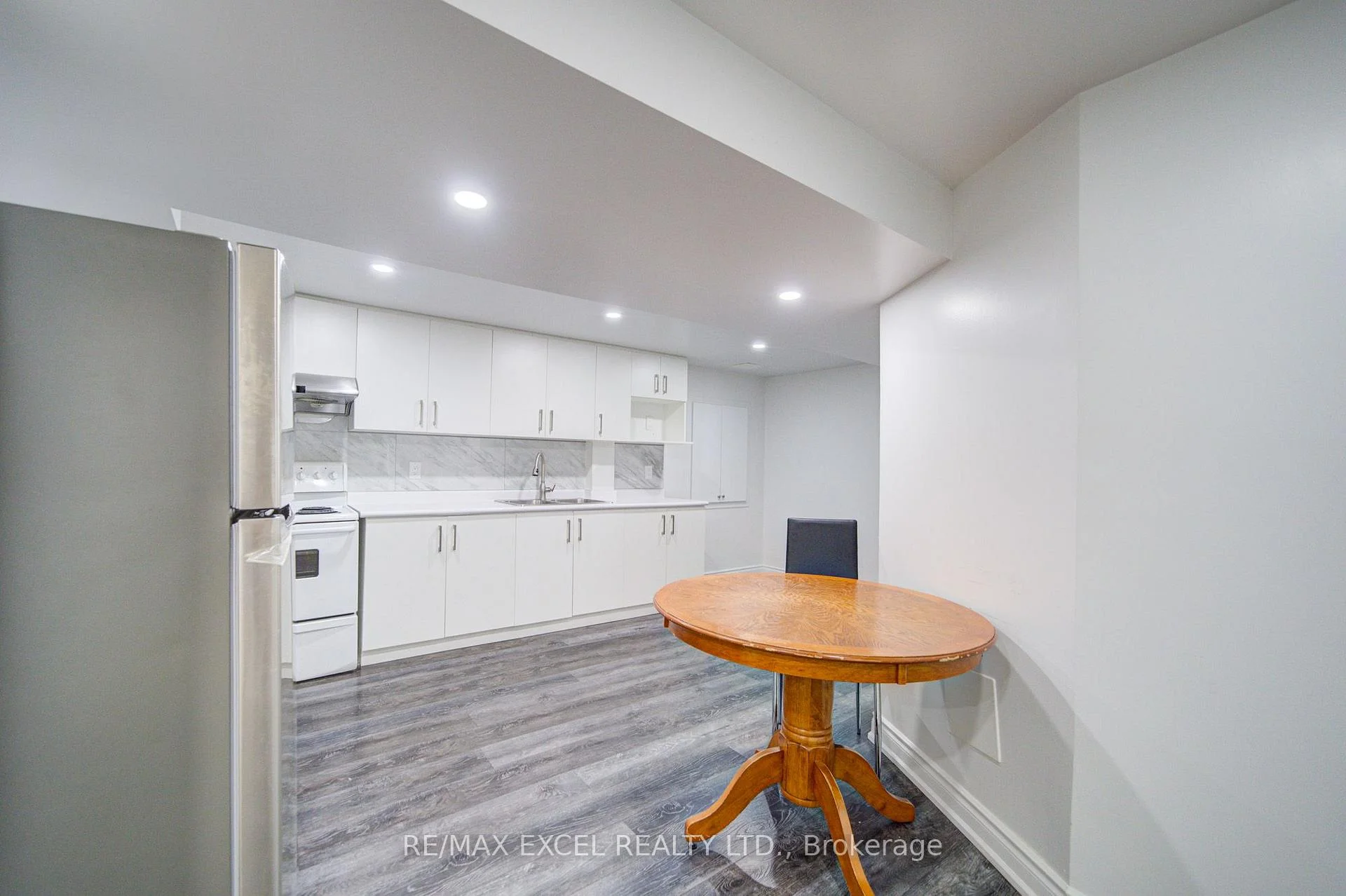 Photo 10 of Unit BSMT, 392 Elson Street, Markham, Cedarwood — HOMEH