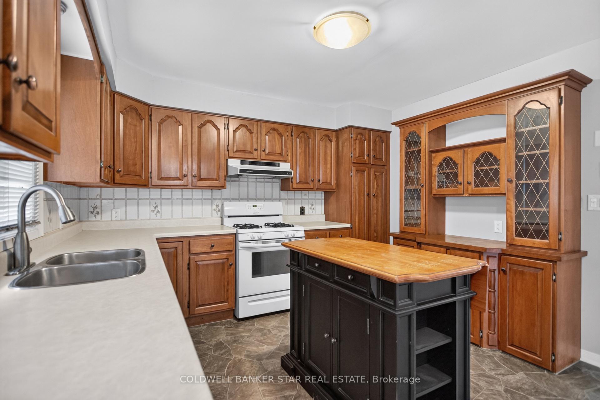Photo 18 of 78 Main Street, West Elgin, West Lorne — HOMEH