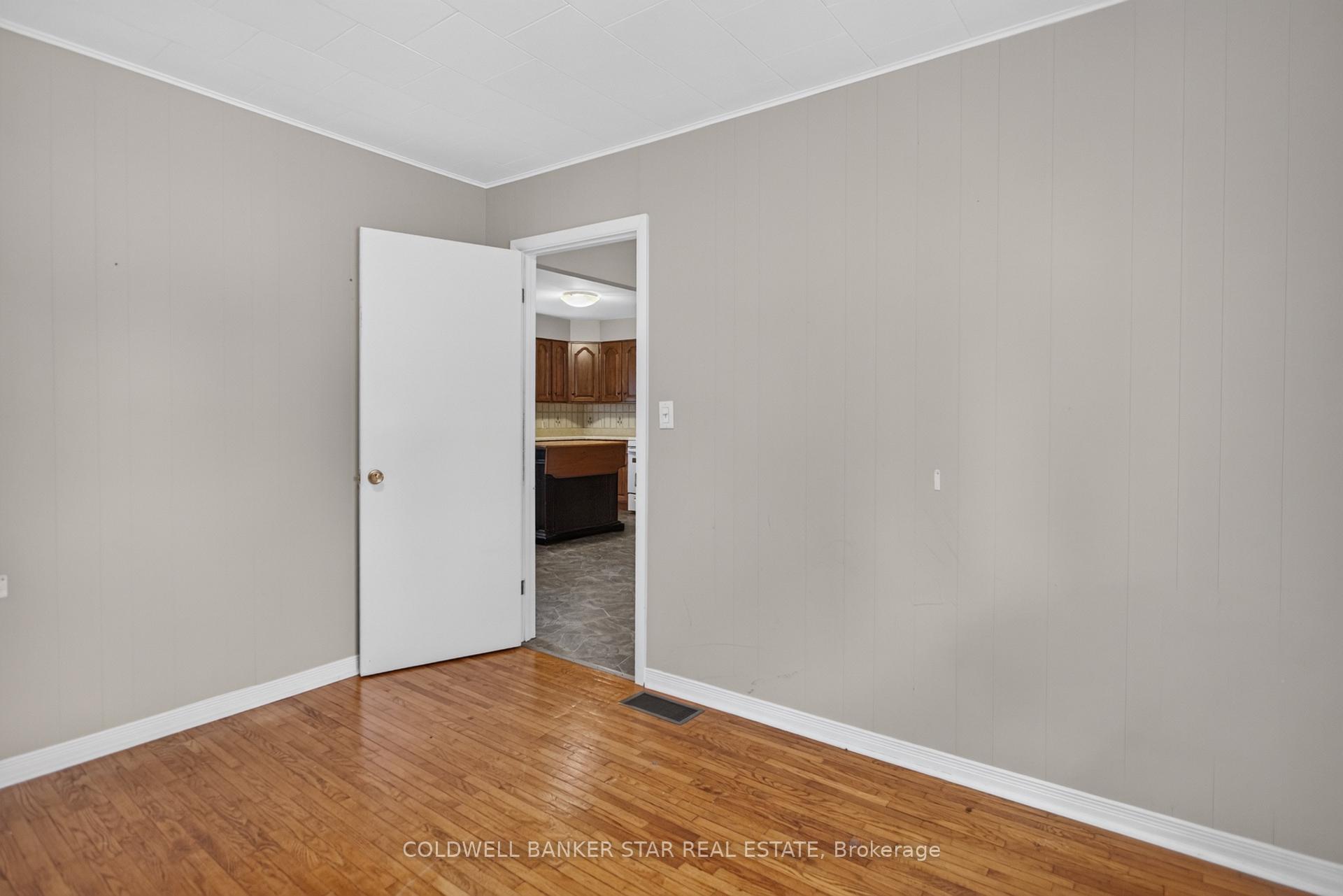 Photo 21 of 78 Main Street, West Elgin, West Lorne — HOMEH