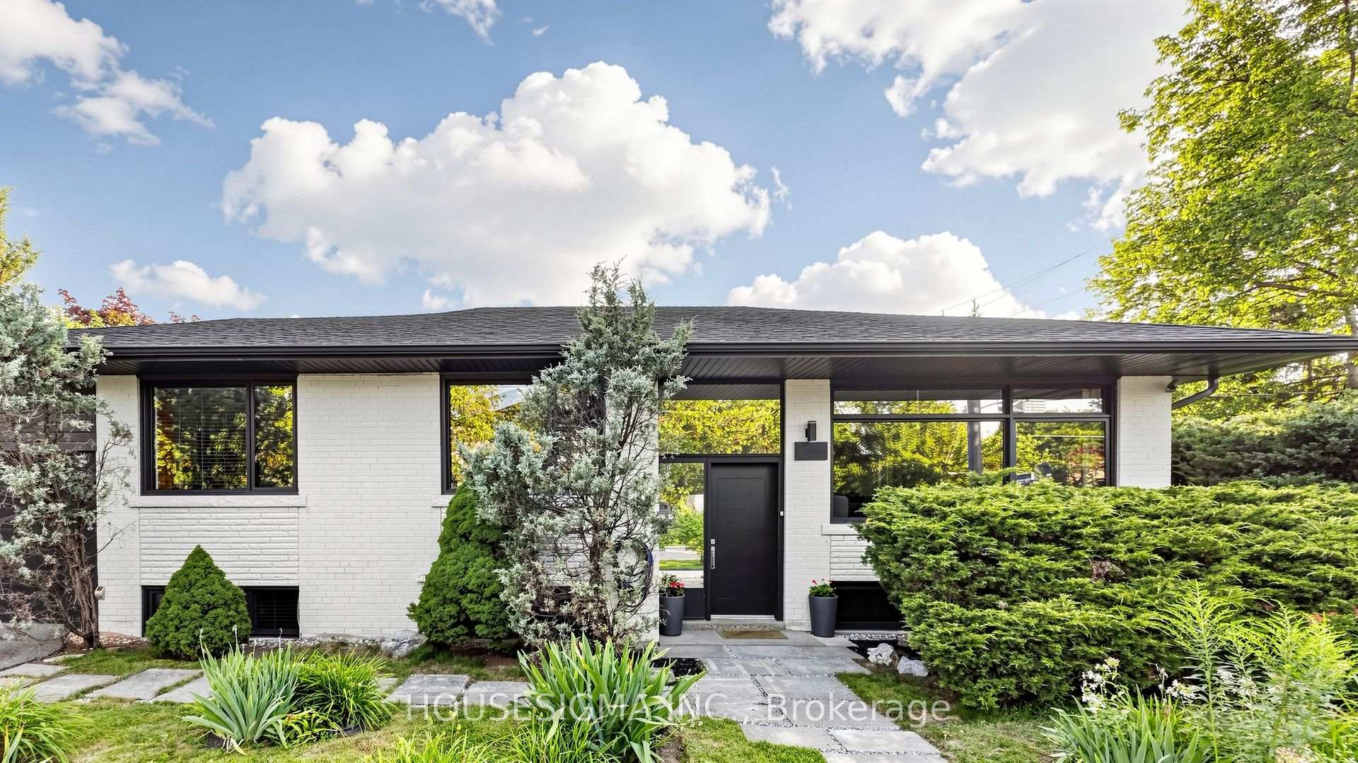 Photo 2 of 6 Koos Road, Etobicoke, Markland Wood — HOMEH