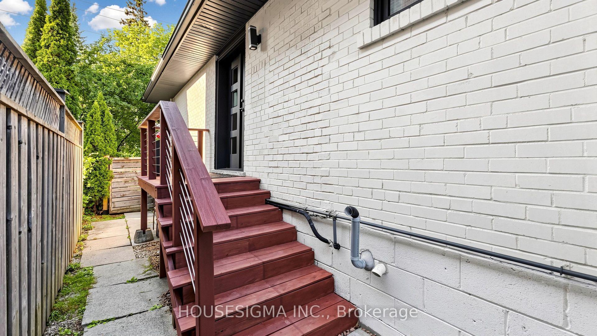 Photo 14 of 6 Koos Road, Etobicoke, Markland Wood — HOMEH