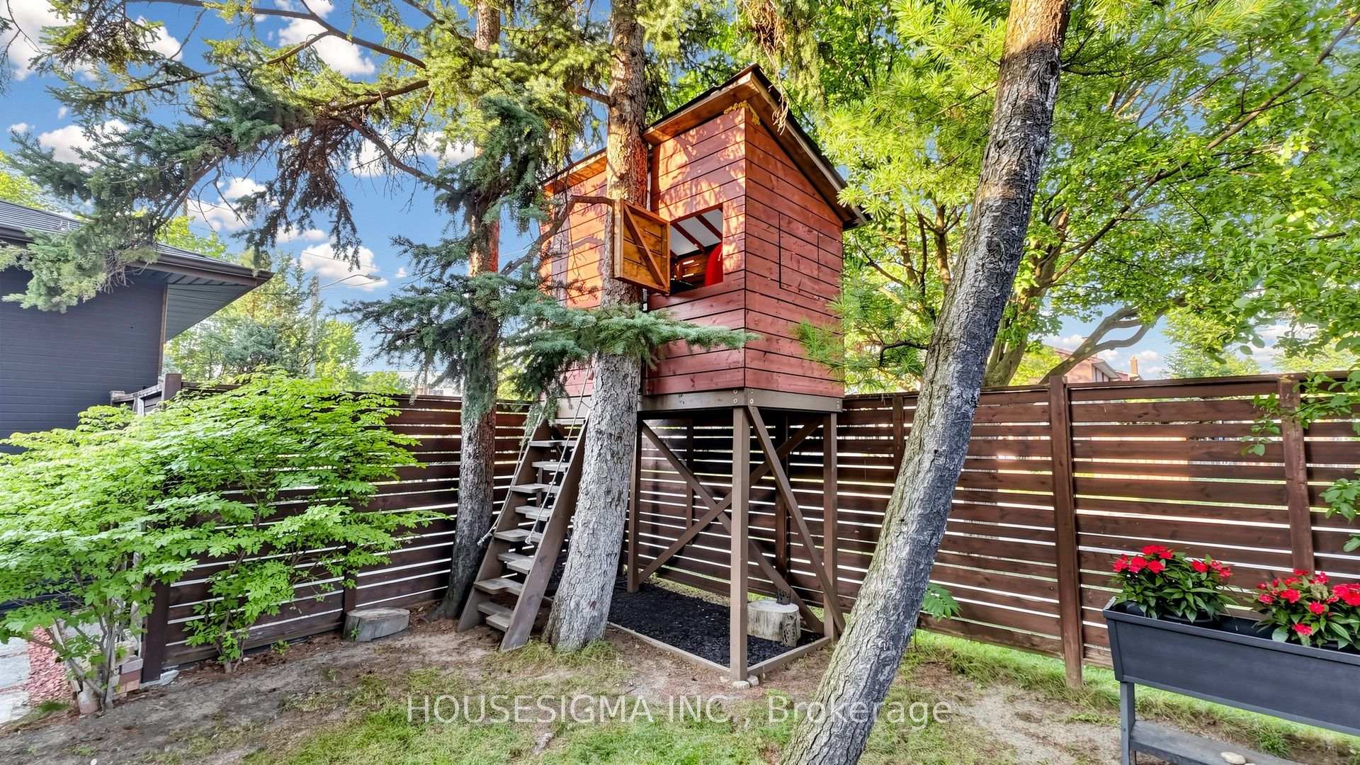 Photo 57 of 6 Koos Road, Etobicoke, Markland Wood — HOMEH