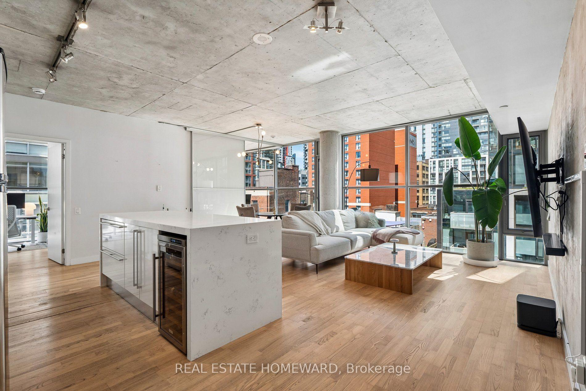 Photo 3 of Unit 807, 25 Oxley Street, Toronto, Waterfront Communities — HOMEH