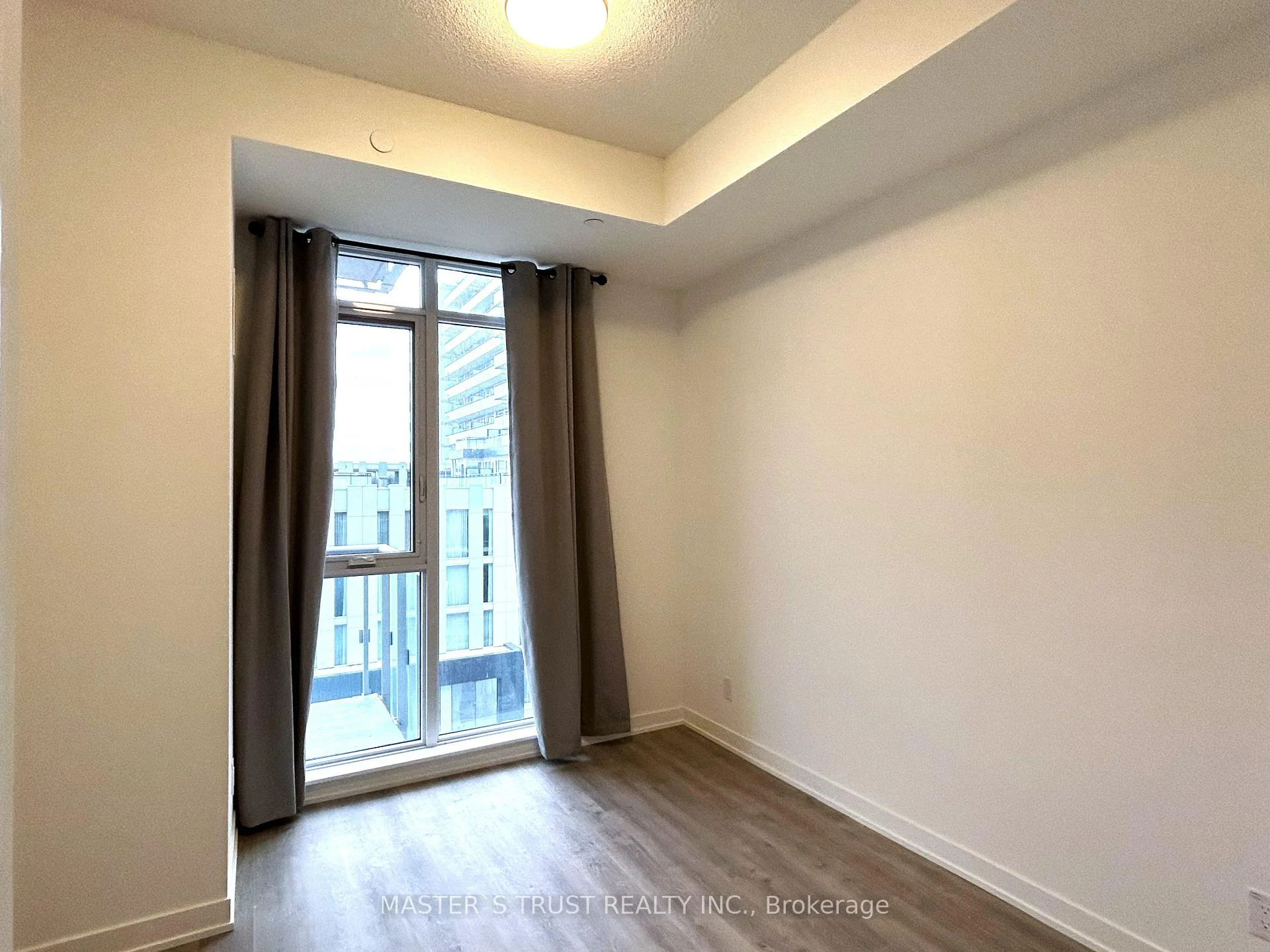 Photo 6 of Unit 1013, 8119 Birchmount Road, Markham, Unionville — HOMEH