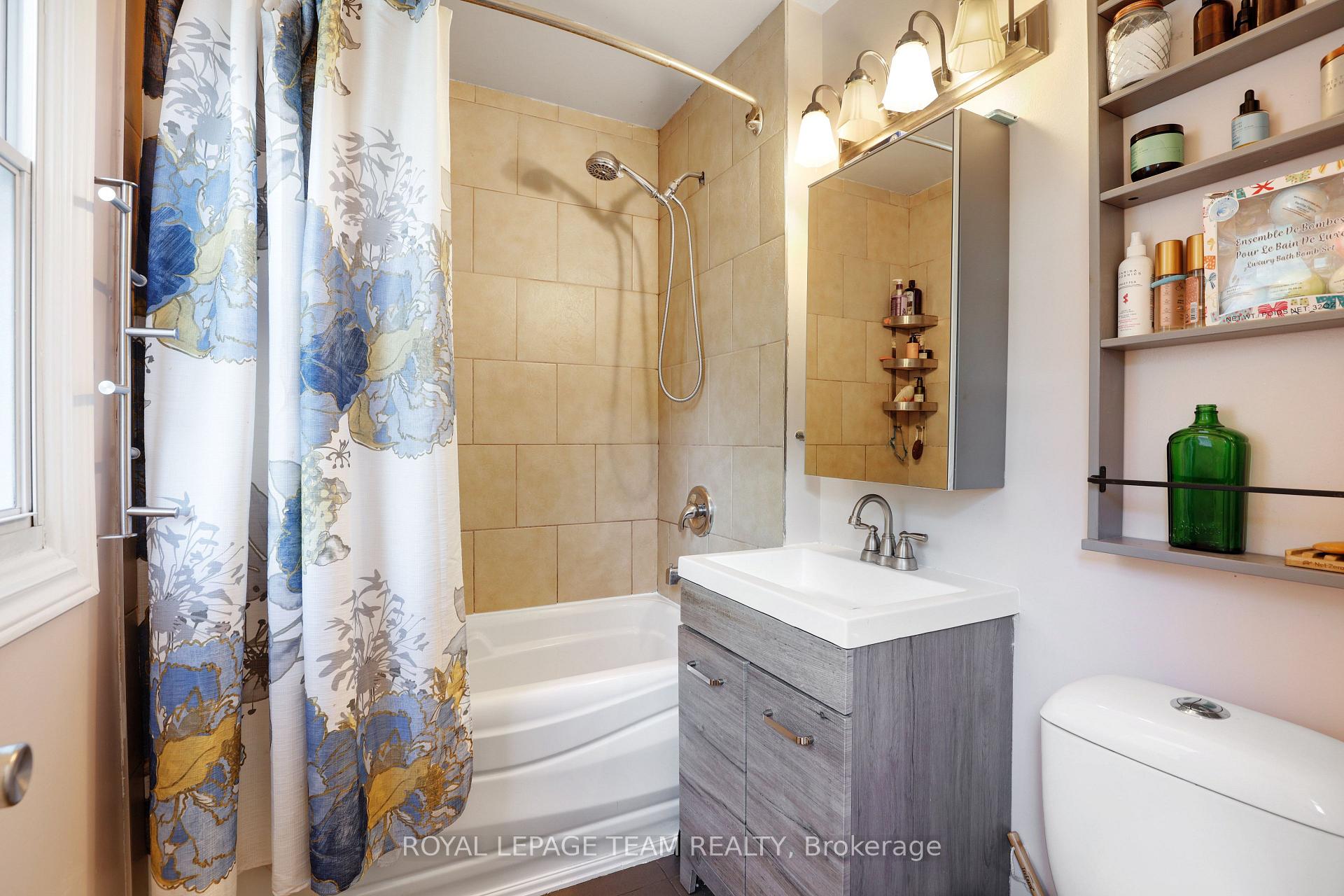 Photo 17 of 283 Anna Avenue, Ottawa, Carlington — HOMEH