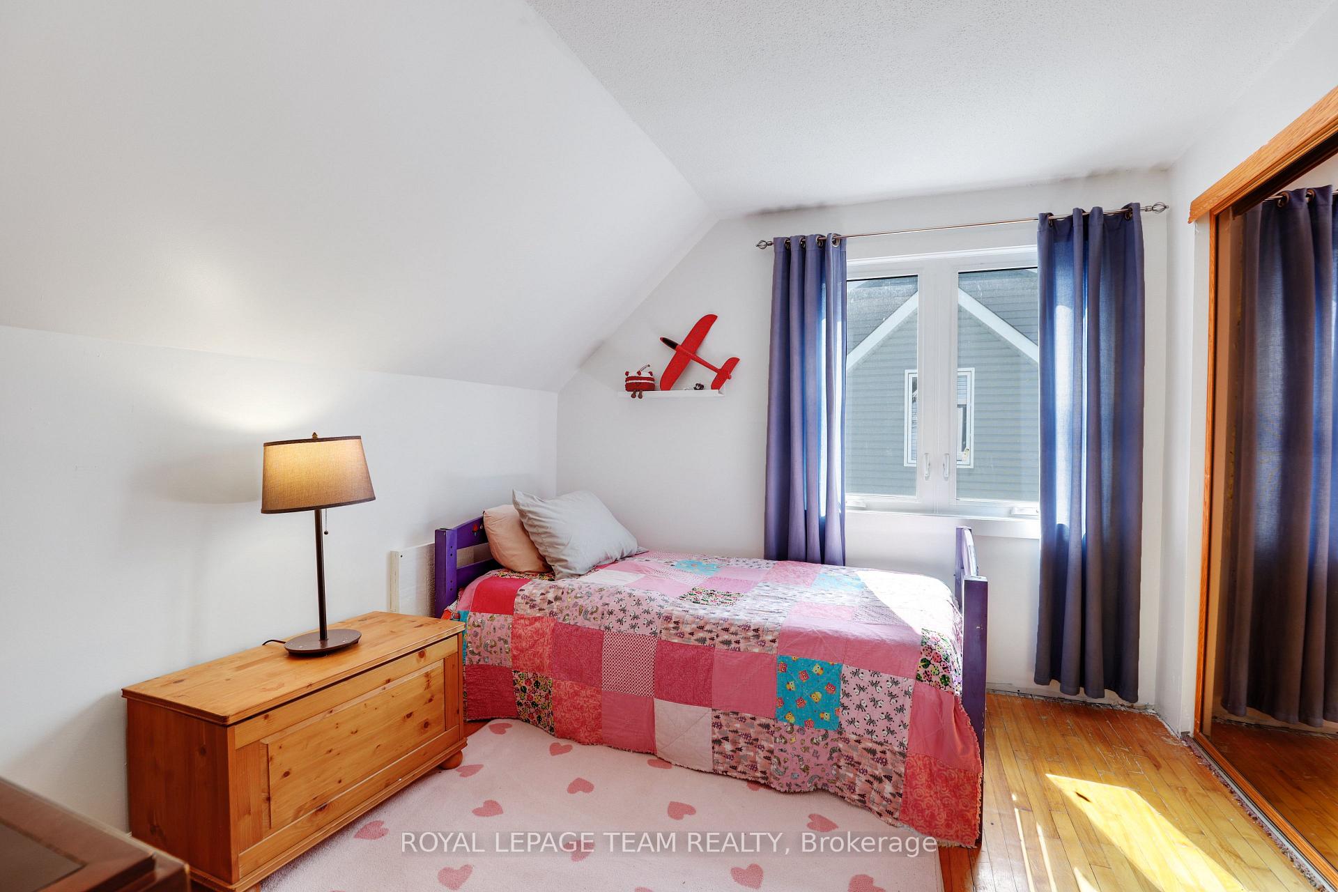 Photo 20 of 283 Anna Avenue, Ottawa, Carlington — HOMEH
