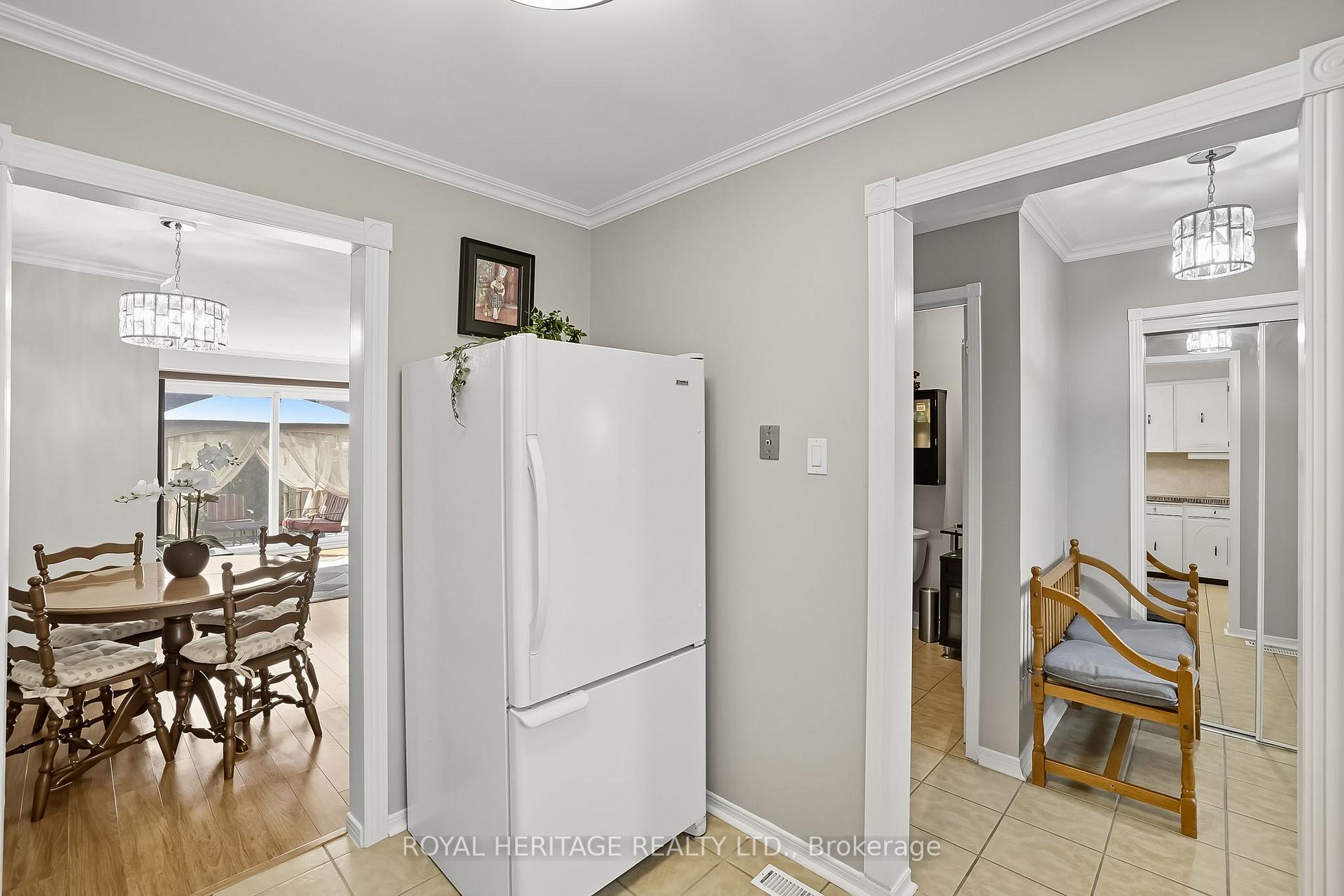 Photo 7 of Unit 6, 580 Eyer Drive, Pickering, West Shore — HOMEH