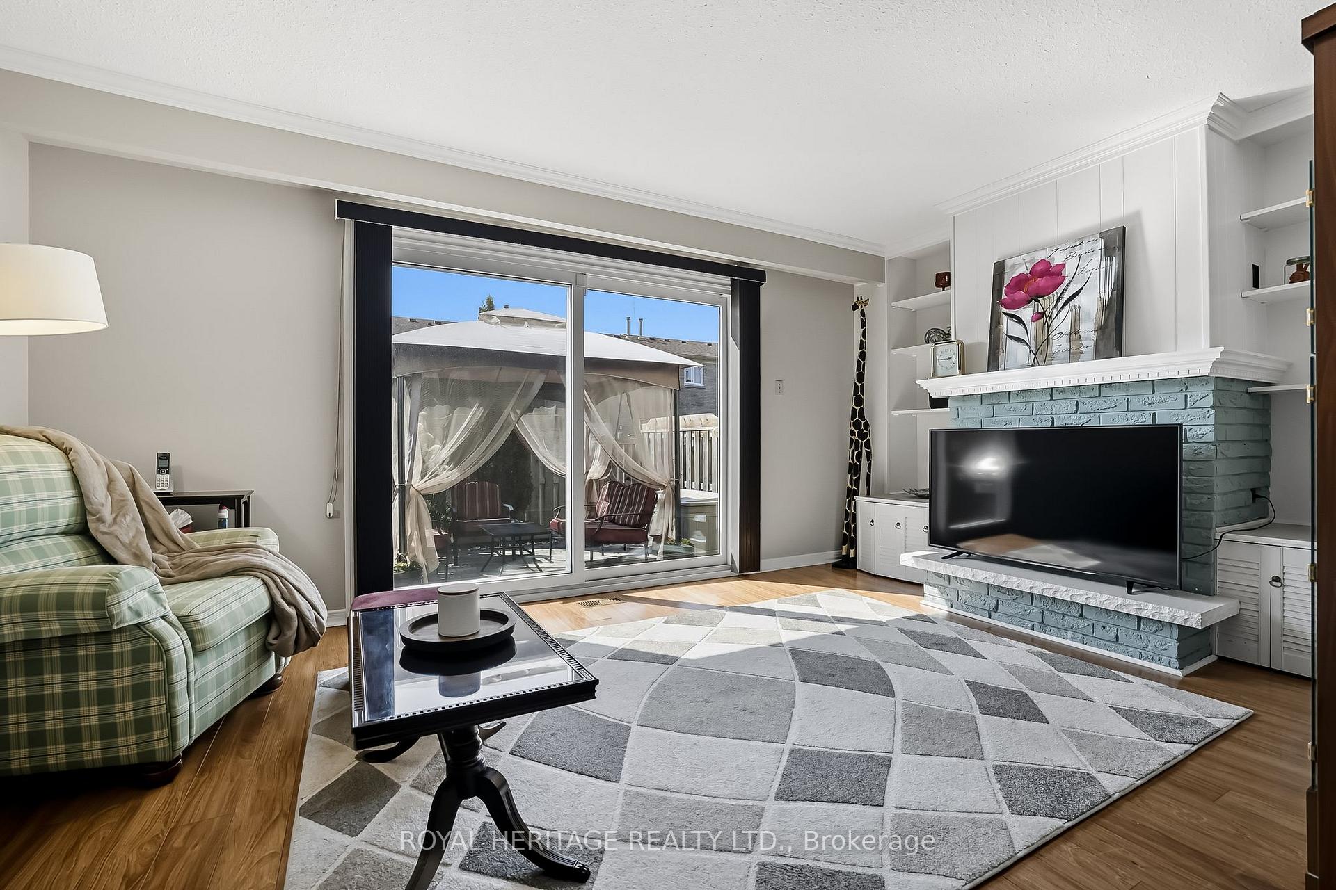 Photo 15 of Unit 6, 580 Eyer Drive, Pickering, West Shore — HOMEH